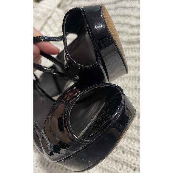 Stuart Weitzman Cross Strap Peep Toe Heels Stiletto 9.5 M Black Patent Leather - Picture 5 of 9